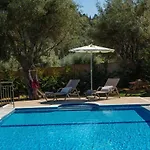 Villa Phaedra, Inoro Katouna