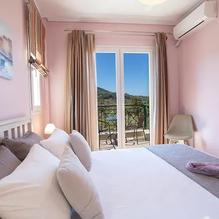 Phaedra, Inoro Villa Katouna
