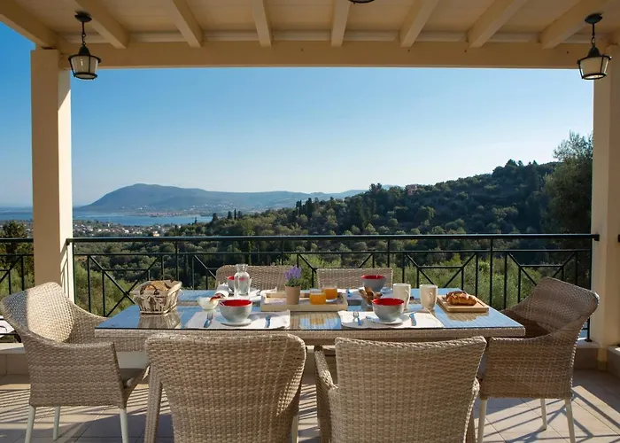 Villa Phaedra, Inoro Katouna