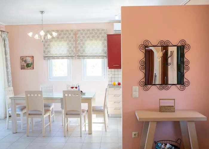 Villa Phaedra, Inoro Katouna