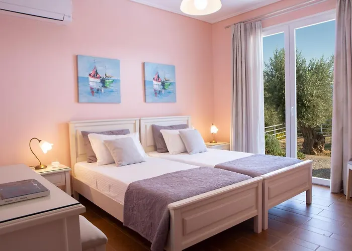 Villa Phaedra, Inoro *